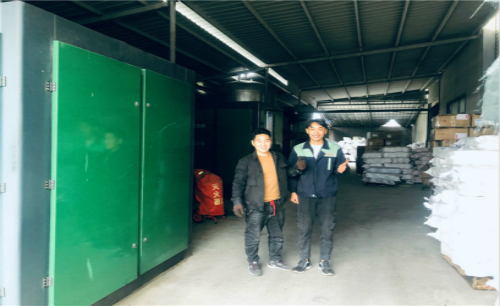 薩震節(jié)能空壓機售后服務(wù)精英為紹興客戶多臺空壓機做例行巡檢！